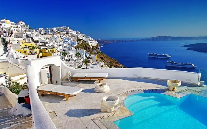 Santorini-Swimming-Pool-Greece