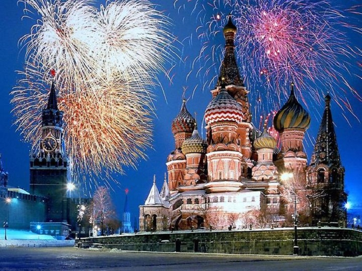 Новогодний фейерверк в Москве