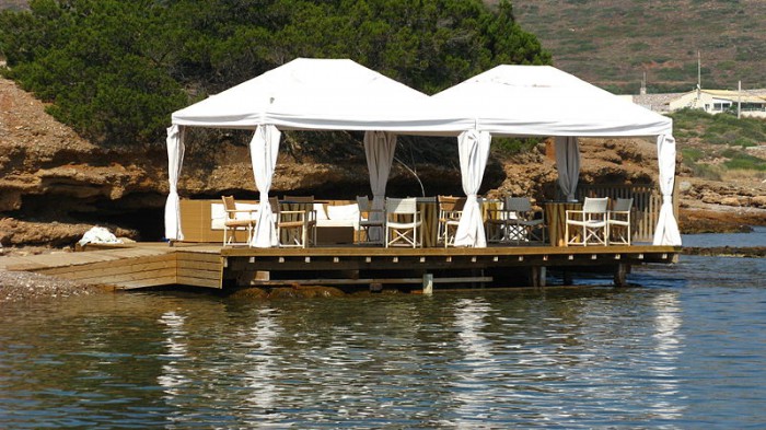 Пляжный бар Cape Sounio Hotel, фото Tilemahos Efthimiadis