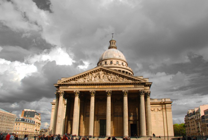 Фасад Национального Пантеона; фото Claudmey 