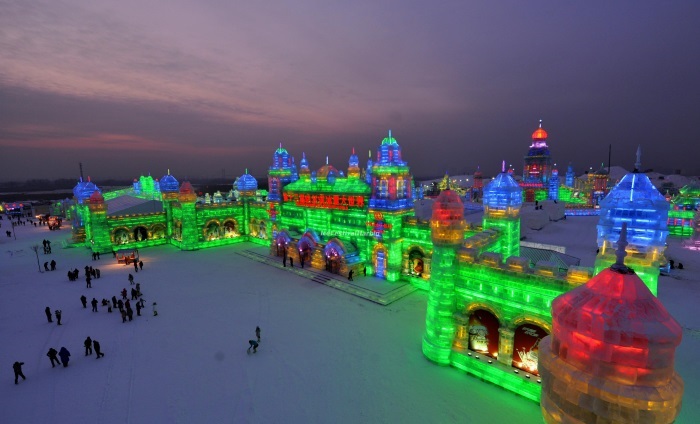 Шоу Ледяных Фигур в Харбине, Китай