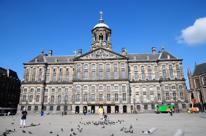 Королевский дворец в Амстердаме 