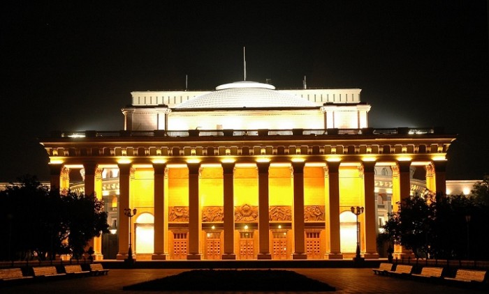 Новосибирск. Оперный театр. Фото OlegZdorik