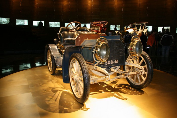Один из экспонатов музея Mersedes-Benz, фото Stefan-Xp