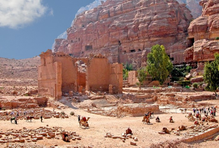 Иордания, храм в Джераше, фото Dennis Jarvis