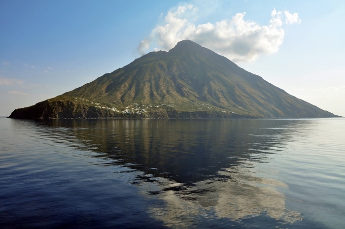 Вулкан в Италии, фото Gerald Zinnecker