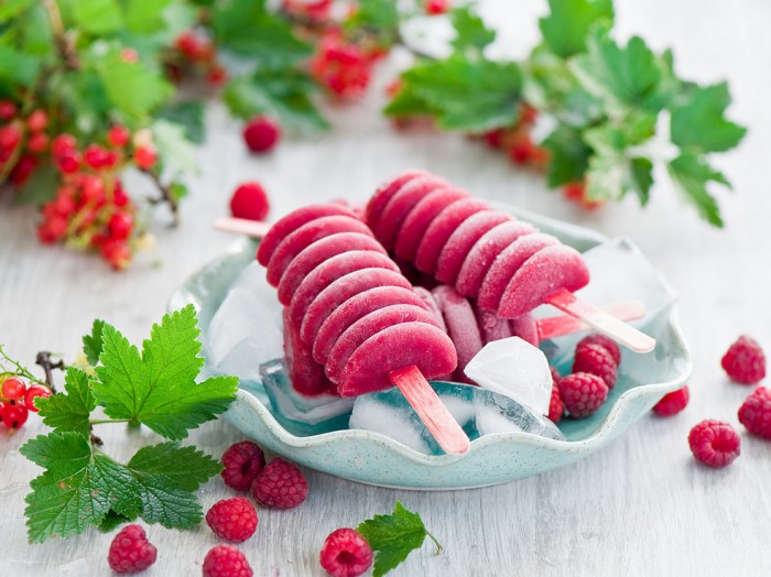 Мороженое с ягодами, фото Anna Verdina