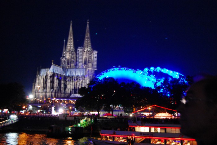 Фестиваль света и фейерверков Kölner Lichter, фото Günter Hentschel