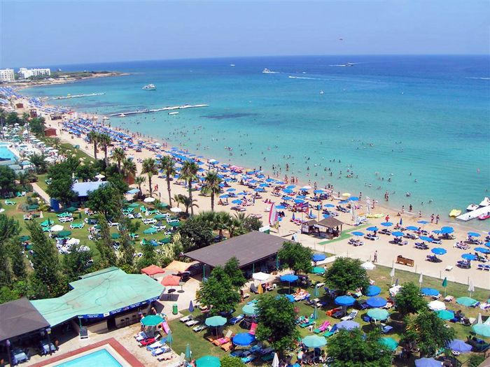 Кипр предлагает недорогой отдых в августе 