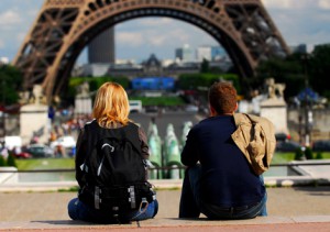 tourists-in-paris
