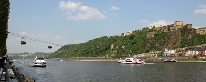 Вид на крепость и реку, фото Holger Weinandt 
