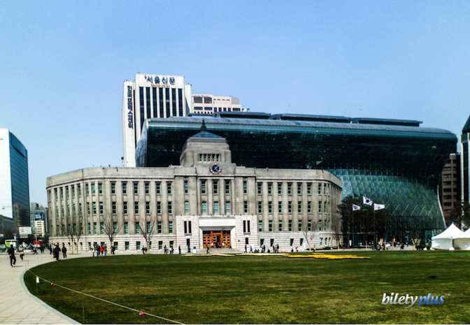 Центр Сеула, старая и новая мэрия