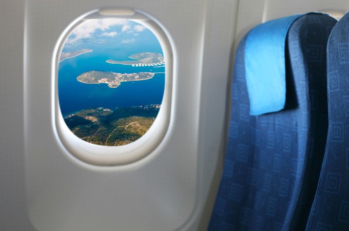 Место у окна в самолете